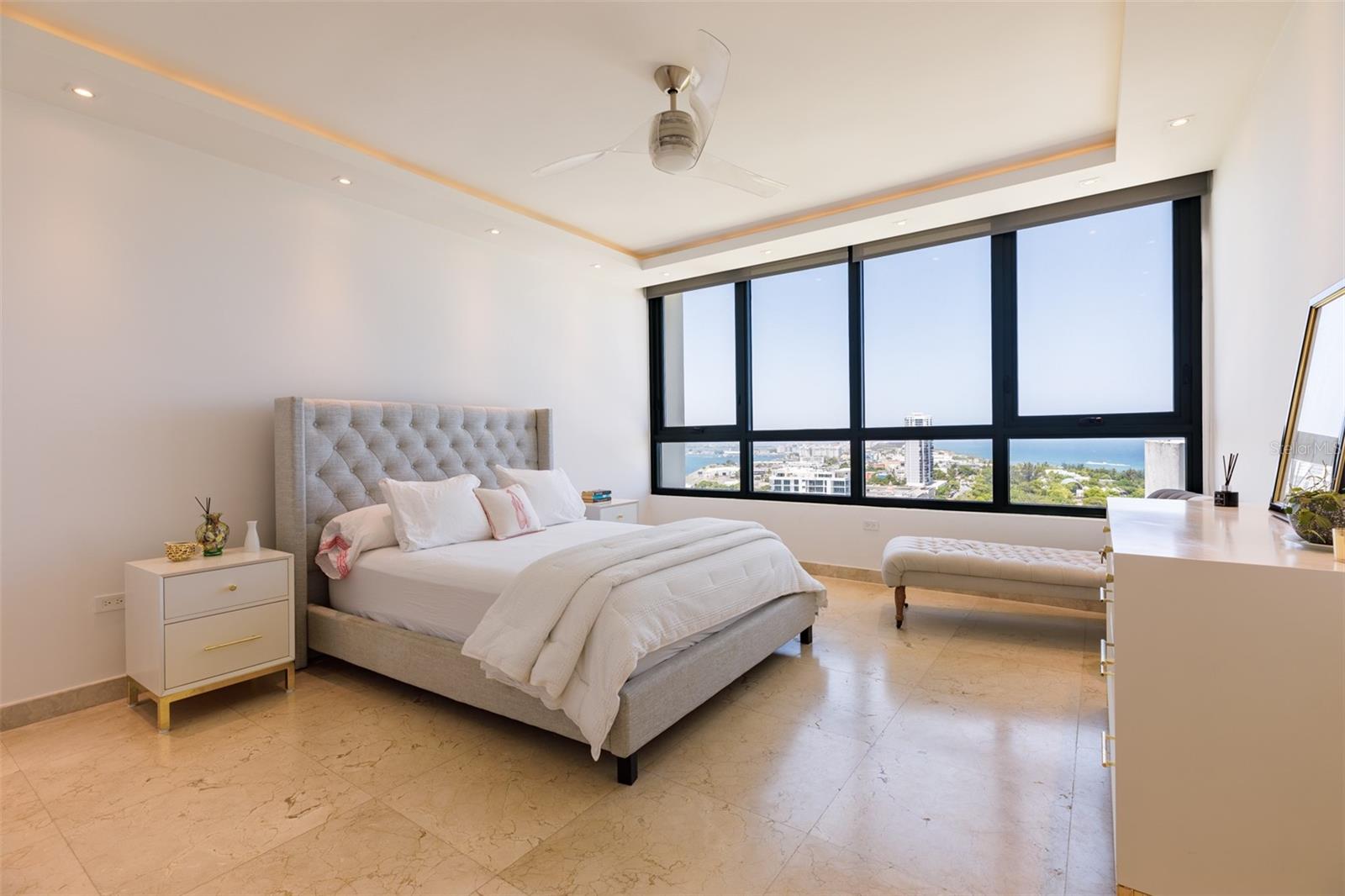 CARIBE PLAZA - Residential