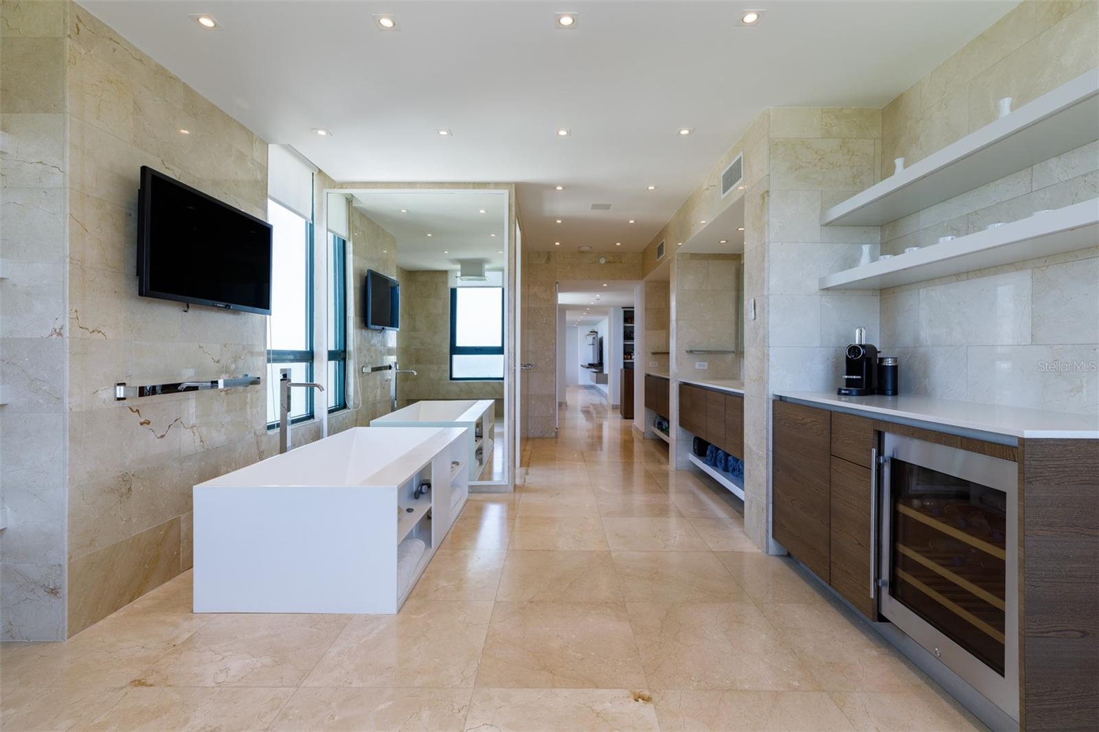 CARIBE PLAZA - Residential