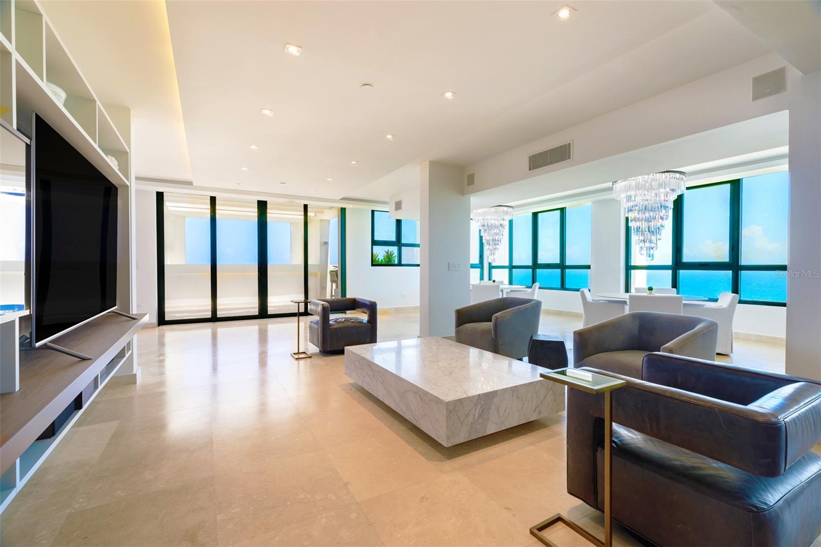 CARIBE PLAZA - Residential