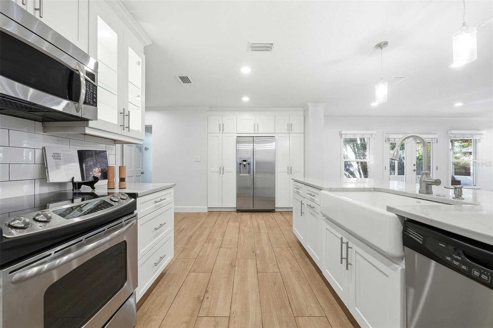 EDGEWATER PARK - Residential