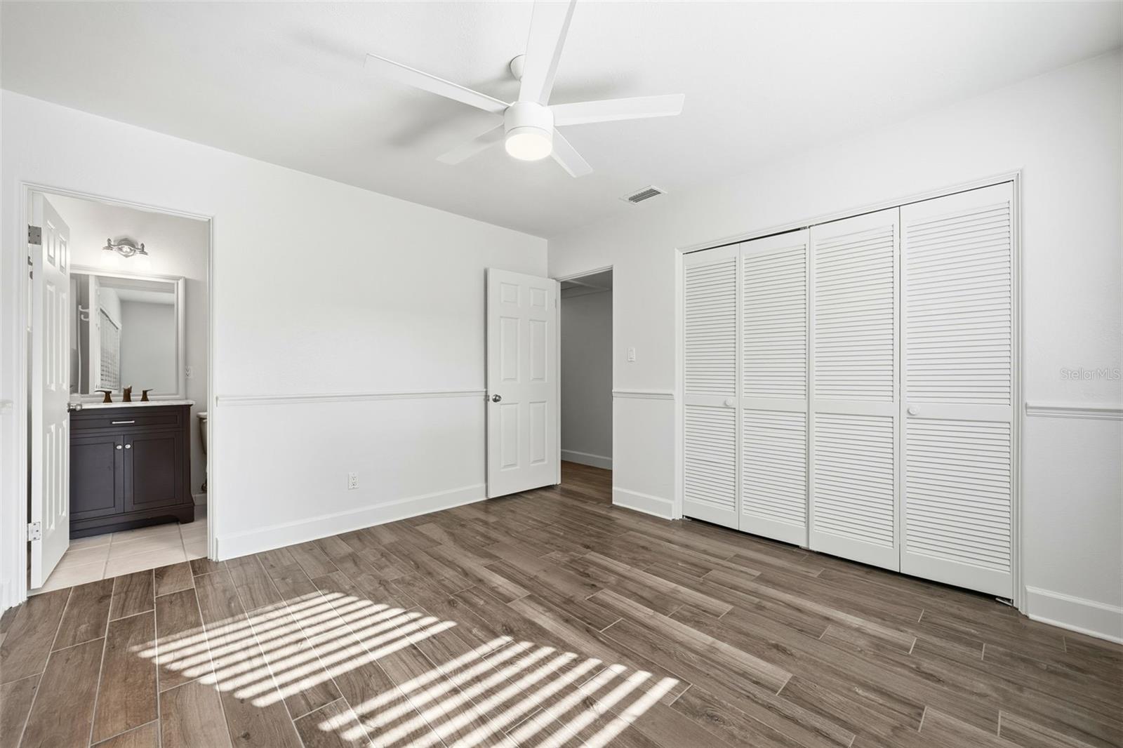 EDGEWATER PARK - Residential