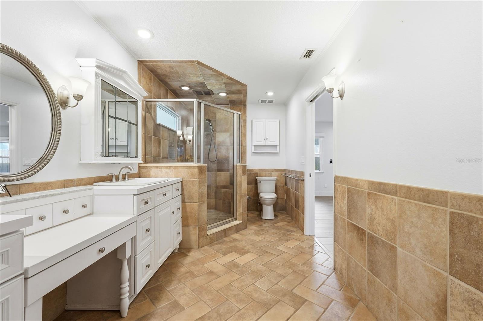 EDGEWATER PARK - Residential