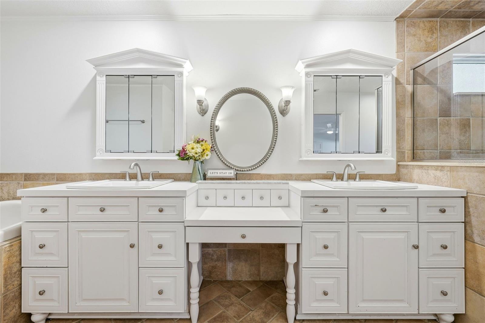 EDGEWATER PARK - Residential