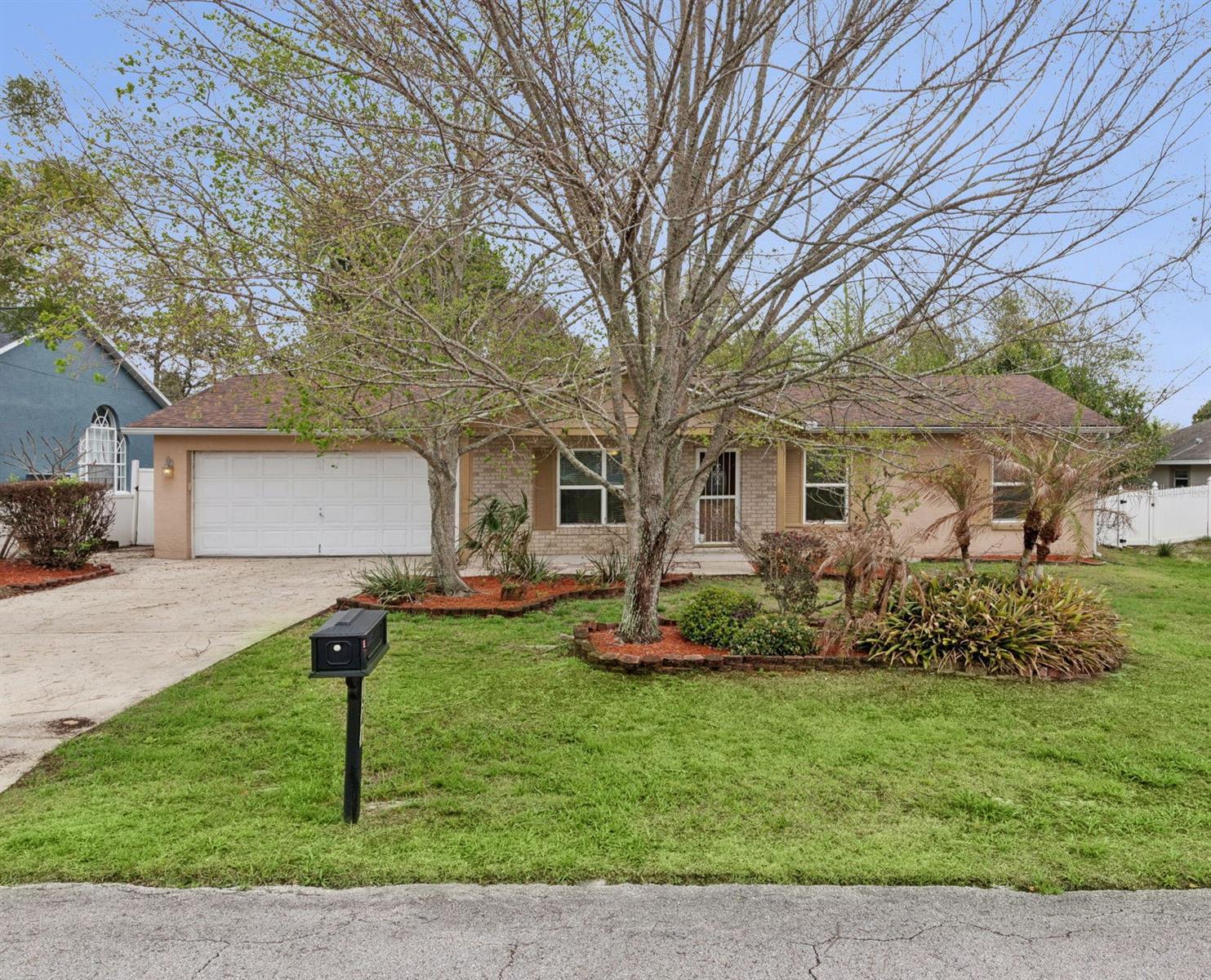 DELTONA LAKES UNIT 16 - Residential