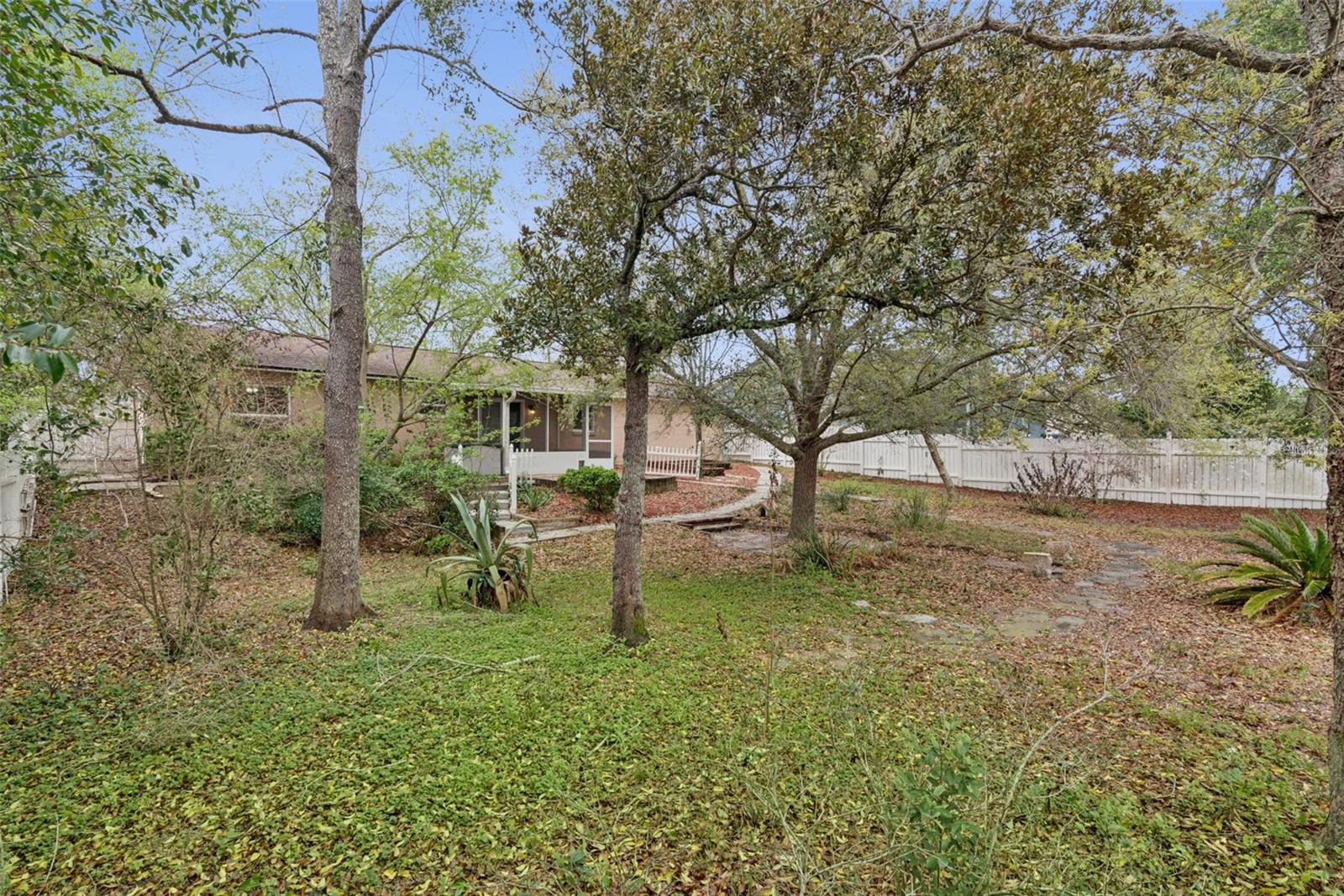 DELTONA LAKES UNIT 16 - Residential