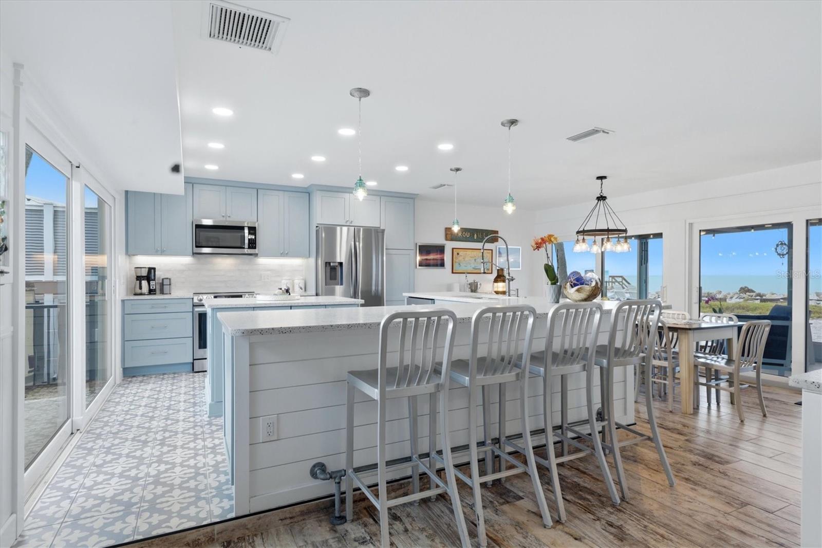 MANASOTA SHORES - Residential