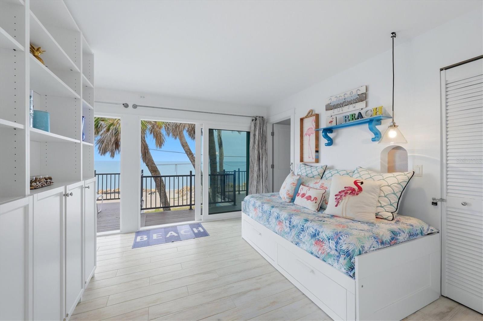 MANASOTA SHORES - Residential