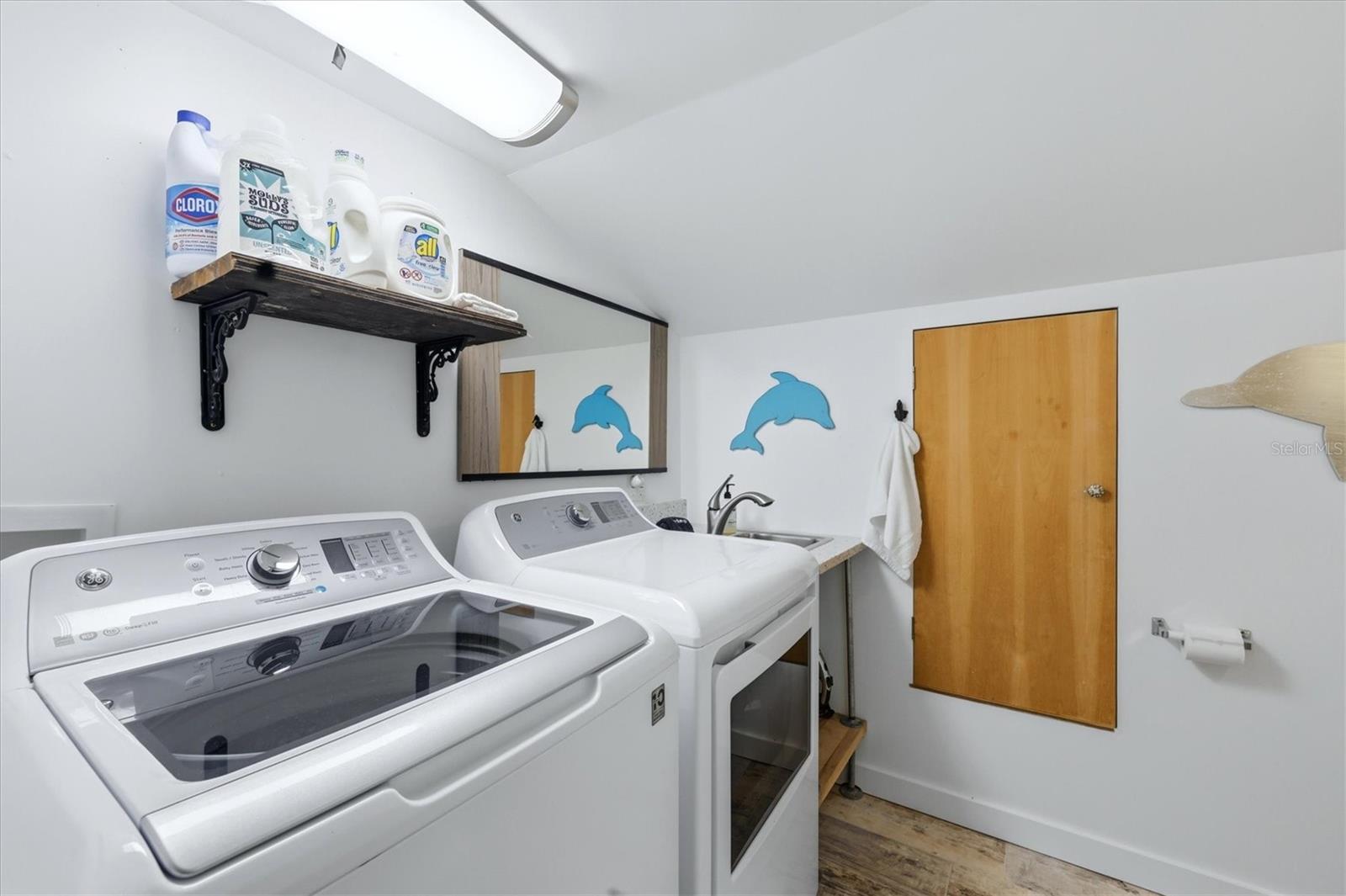 MANASOTA SHORES - Residential