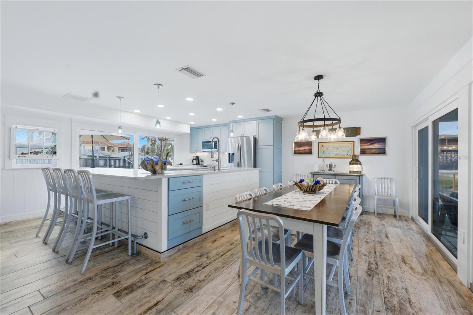 MANASOTA SHORES - Residential