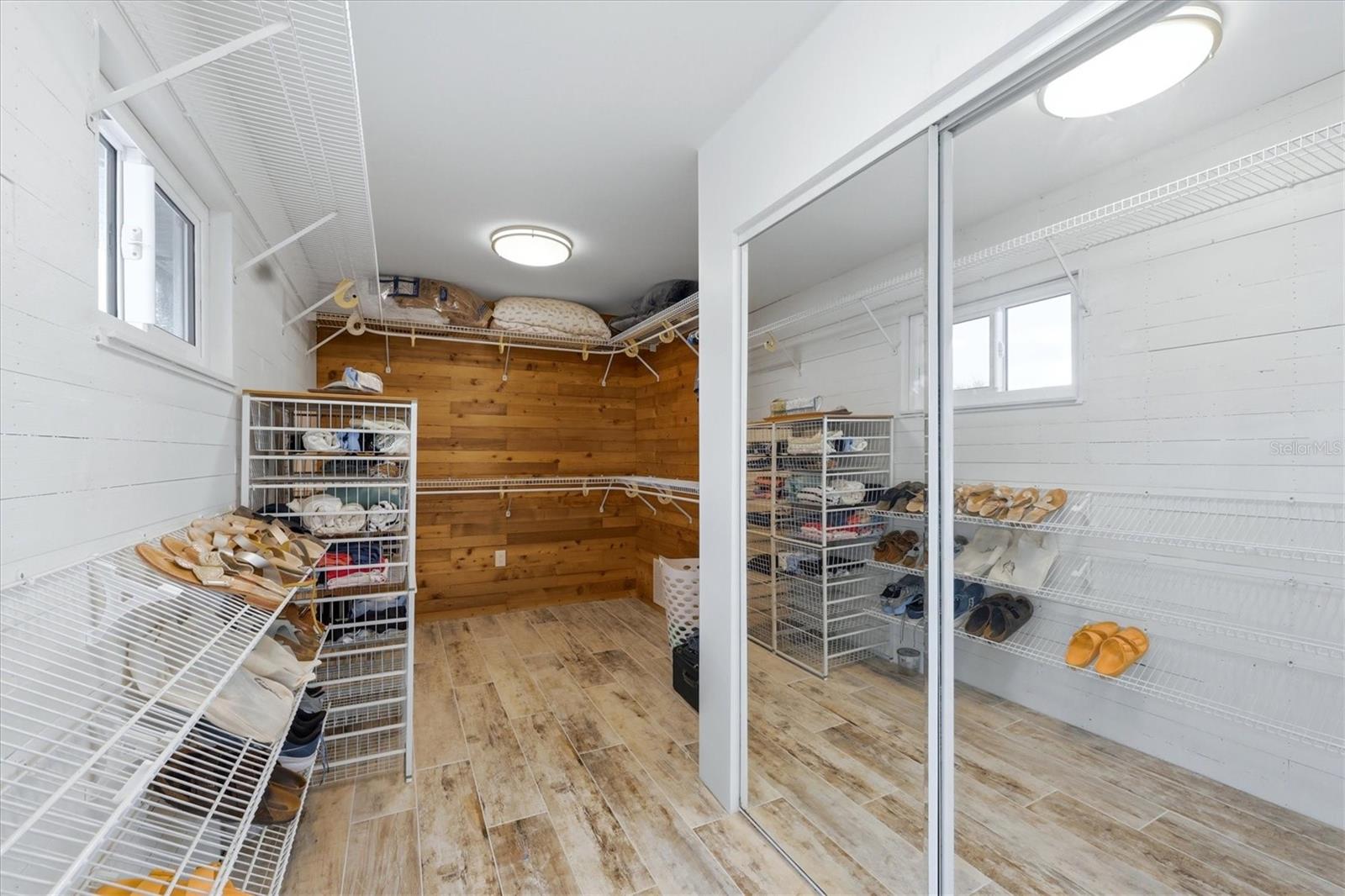 MANASOTA SHORES - Residential