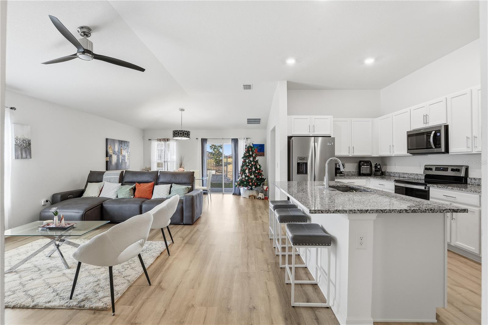 BELLAVIVA PH 2 - Residential