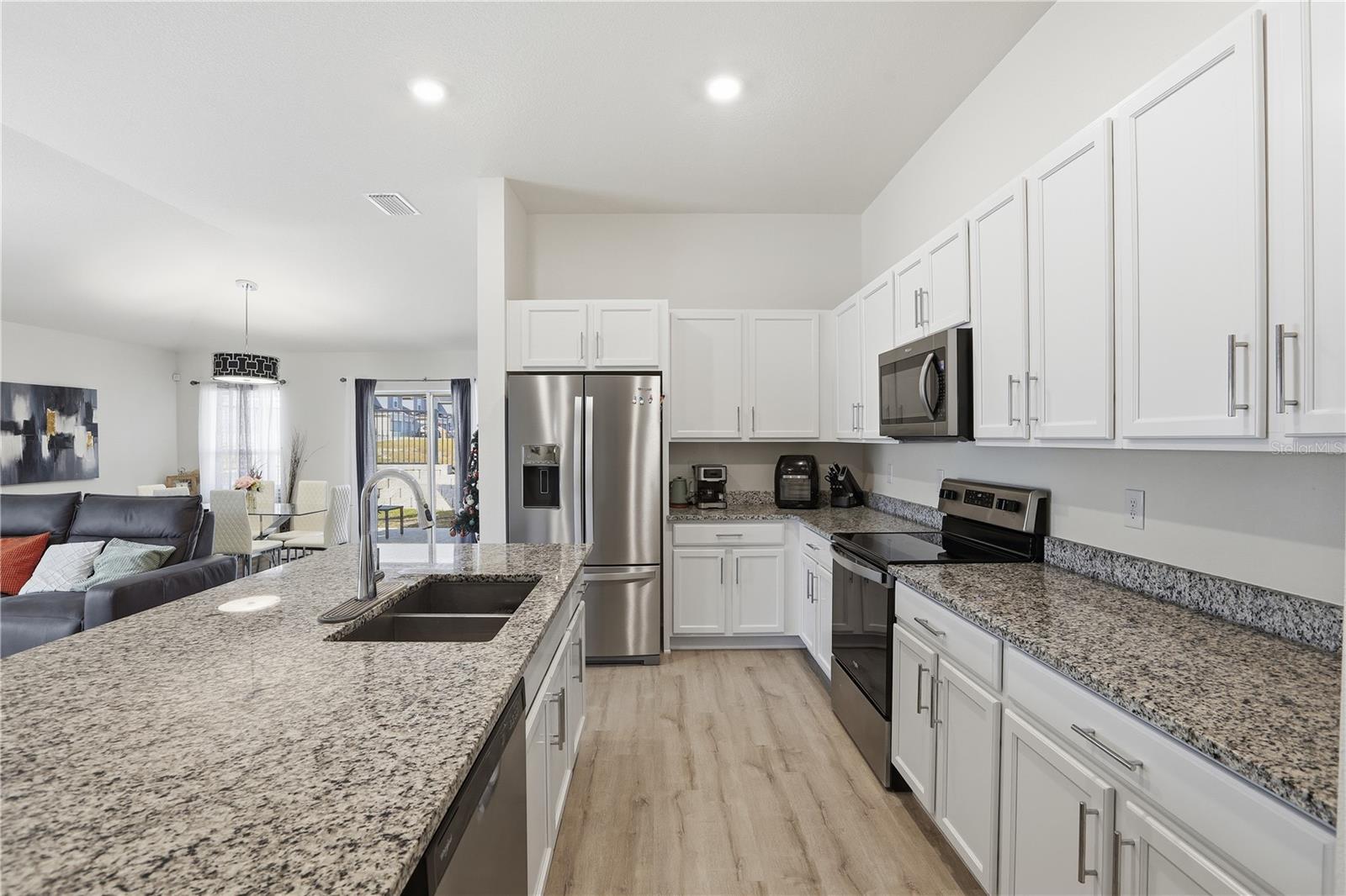 BELLAVIVA PH 2 - Residential