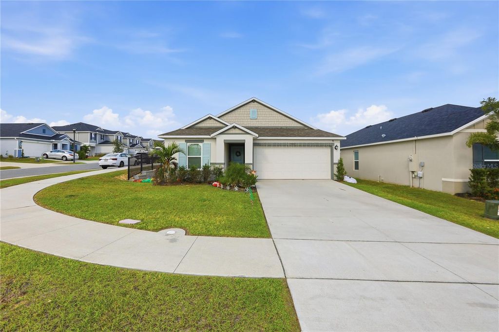 Photo of 9181 Oscraft Drive, Davenport, FL 33896 (MLS # O6363682)