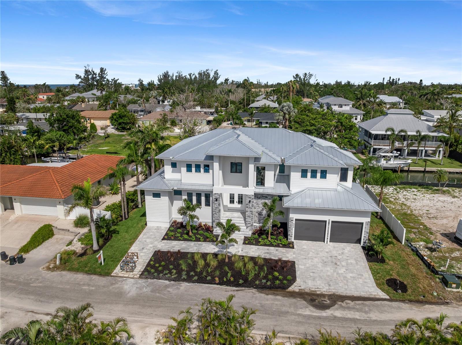 BAYVIEW ESTATES - Residential