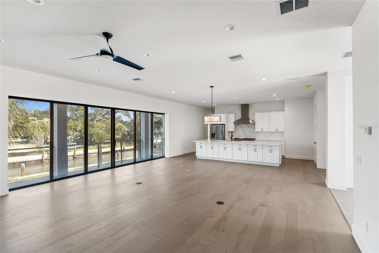 BAYVIEW ESTATES - Residential