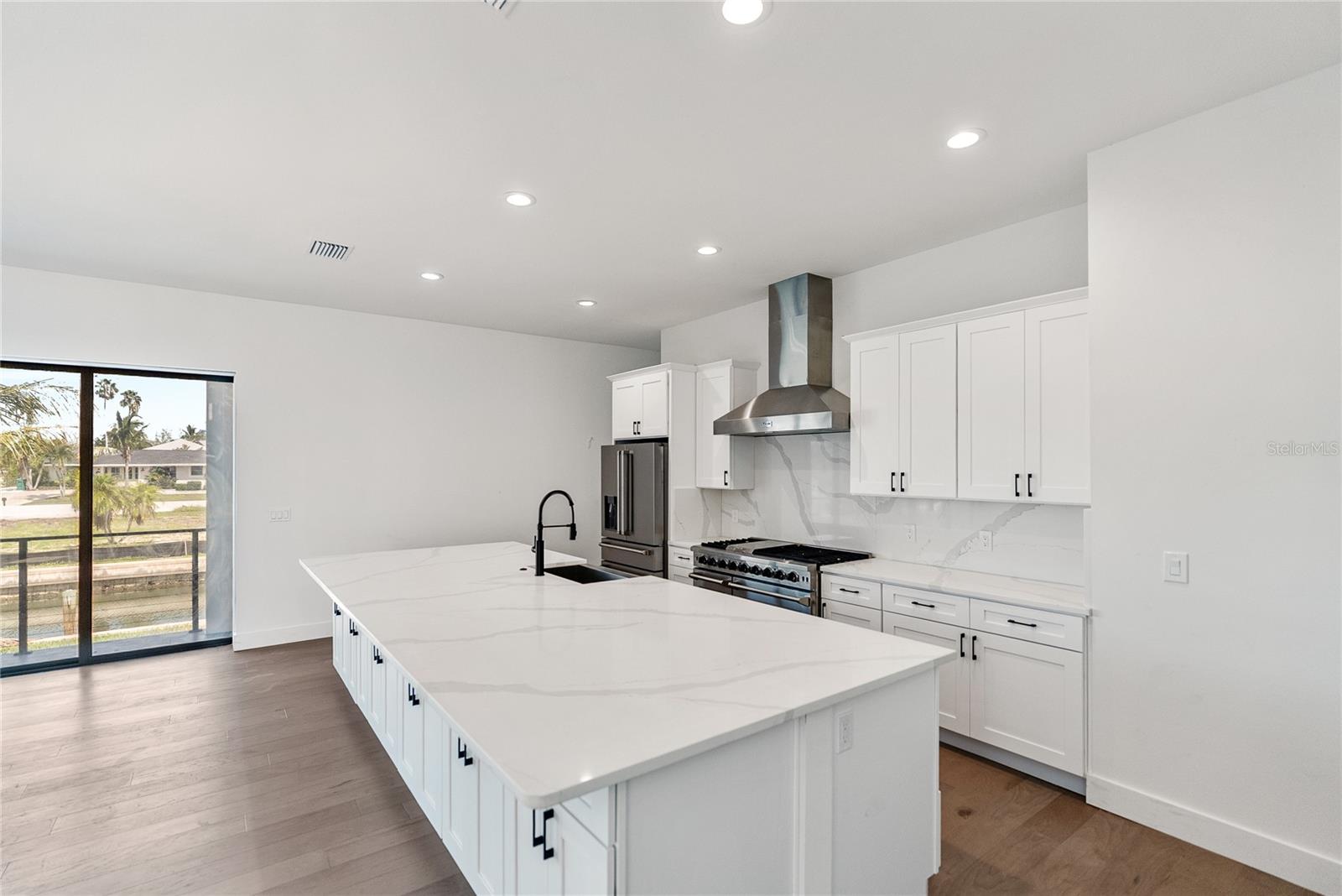 BAYVIEW ESTATES - Residential
