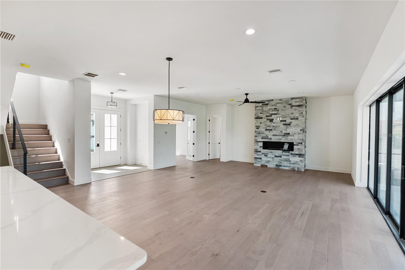 BAYVIEW ESTATES - Residential