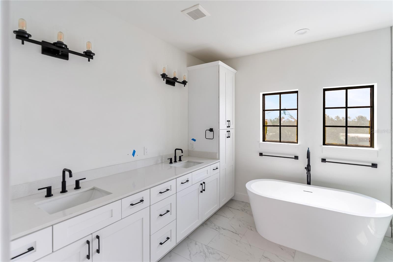 BAYVIEW ESTATES - Residential