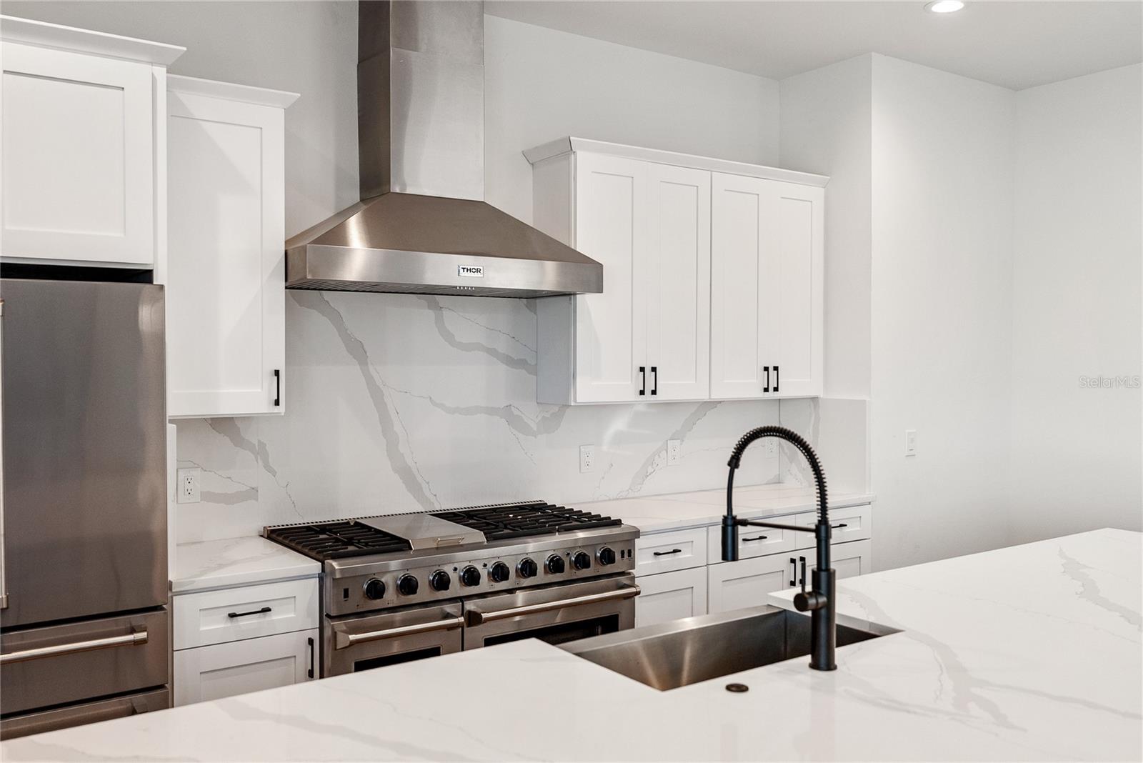 BAYVIEW ESTATES - Residential