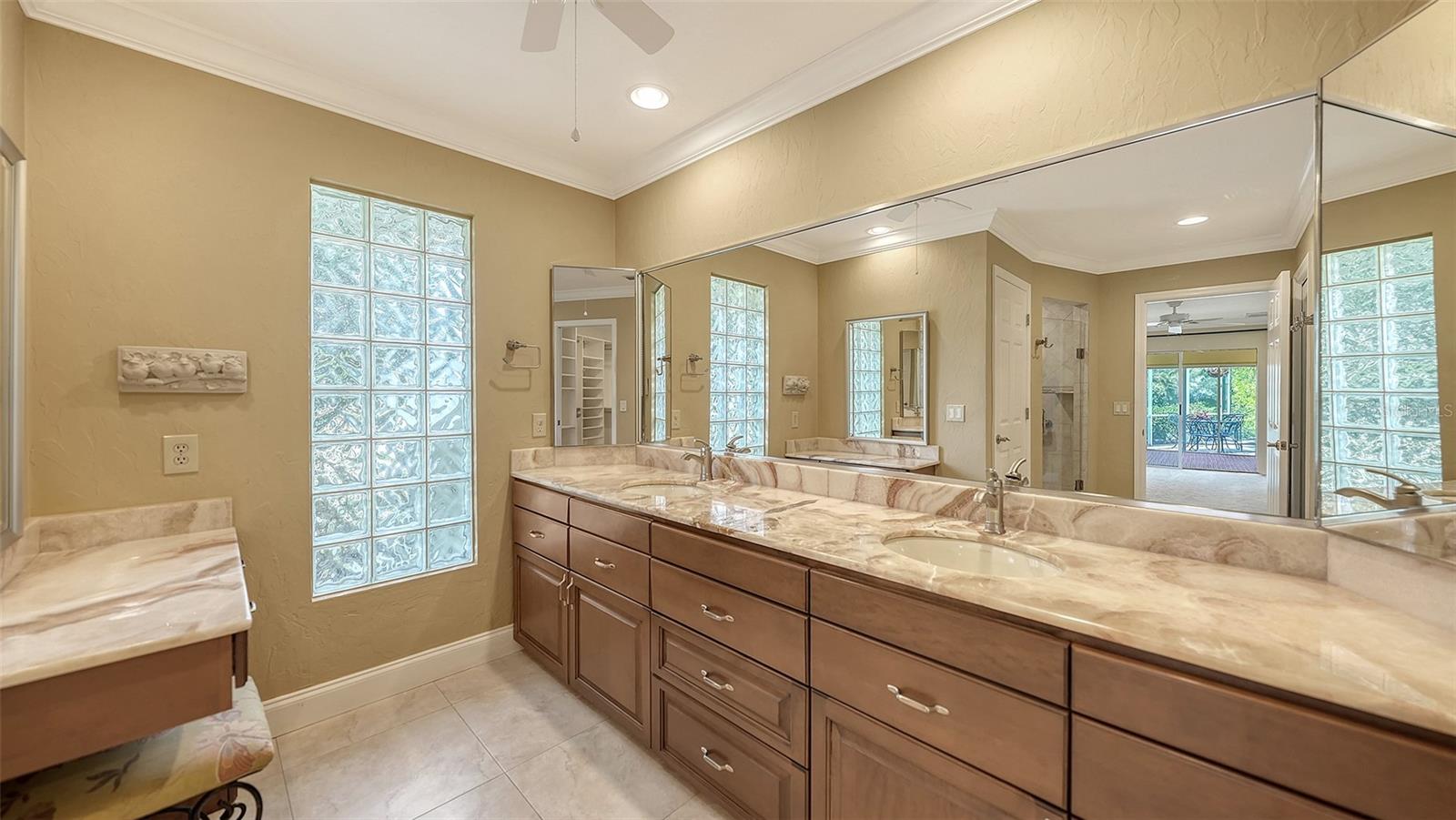 PALM-AIRE AT SARASOTA UNIT 7 P - Residential