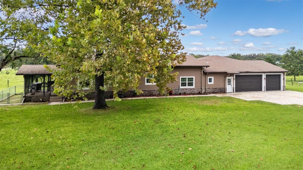 Photo of 14887 Buczak Road, Brooksville, FL 34614 (MLS # W7879280)