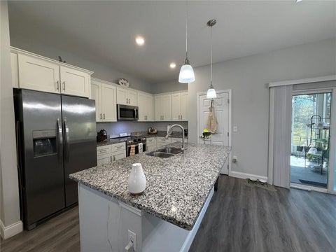 Tiny photo for 15543 SW 60th Court, Ocala, FL 34473 (MLS # G5119440)