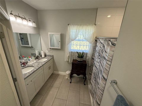 Tiny photo for 15543 SW 60th Court, Ocala, FL 34473 (MLS # G5119440)