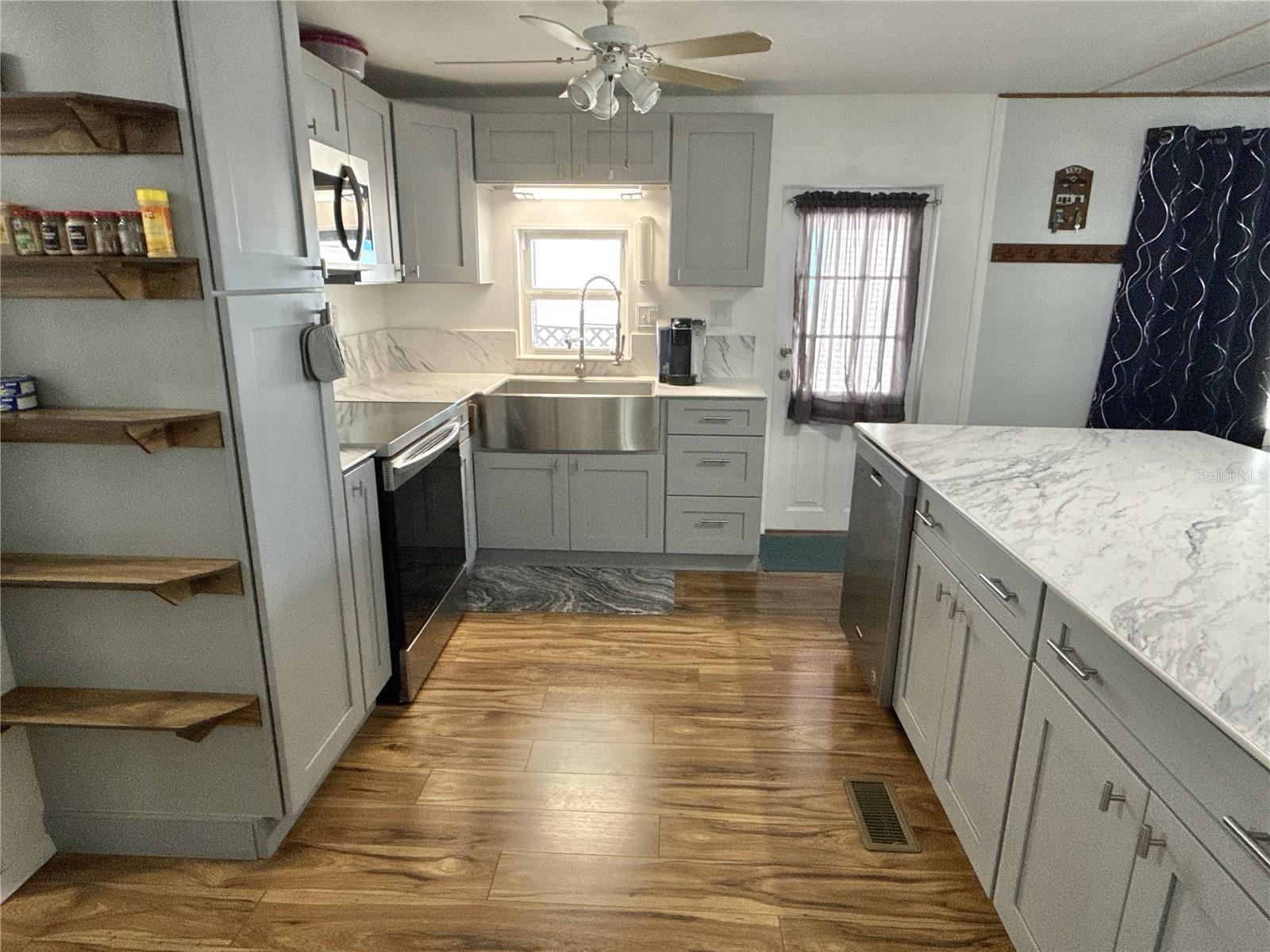 MOBEL AMERICANA MOBILE HOME PARK UNREC - Residential