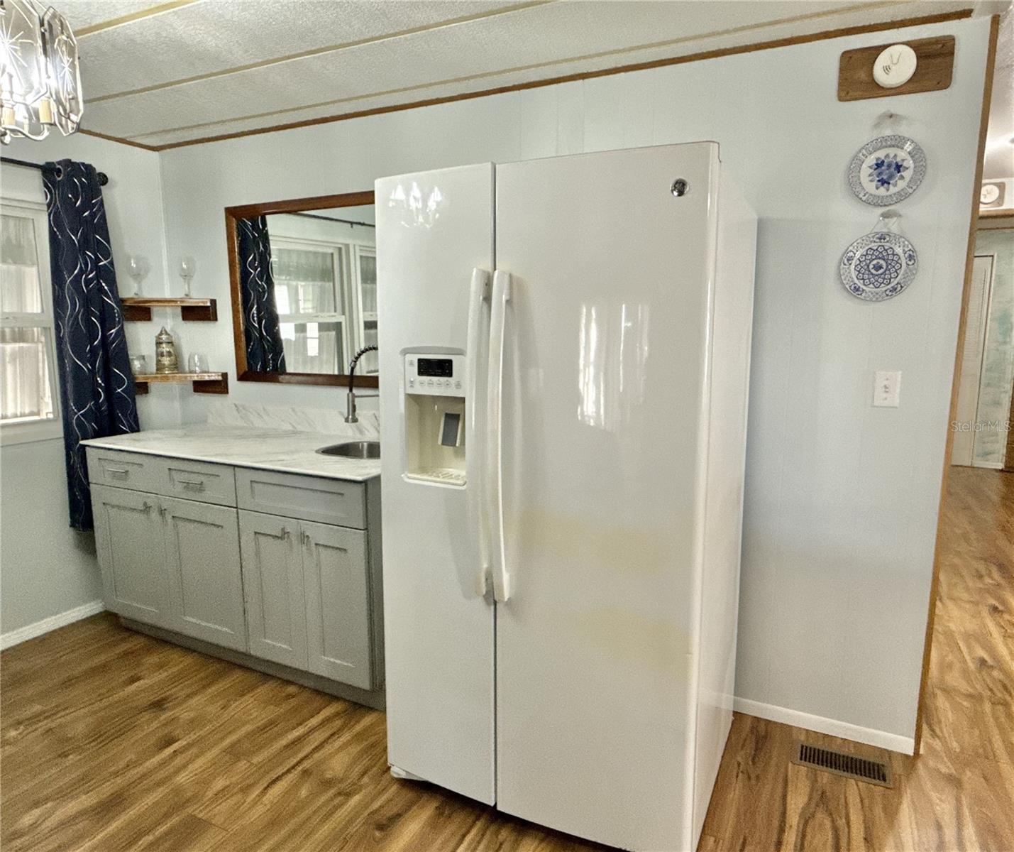 MOBEL AMERICANA MOBILE HOME PARK UNREC - Residential