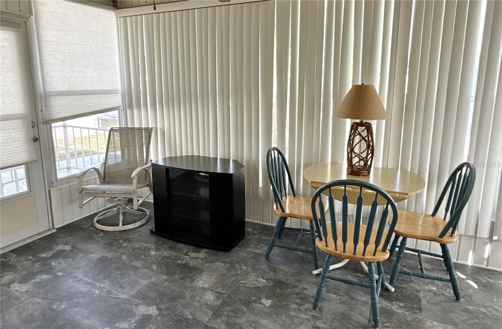 MOBEL AMERICANA MOBILE HOME PARK UNREC - Residential