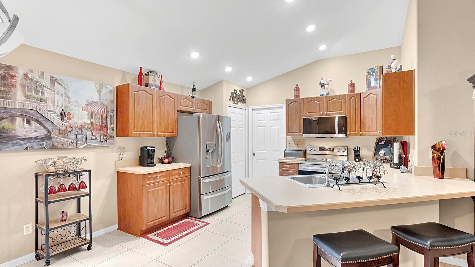 252 DIRKSEN DRIVE
