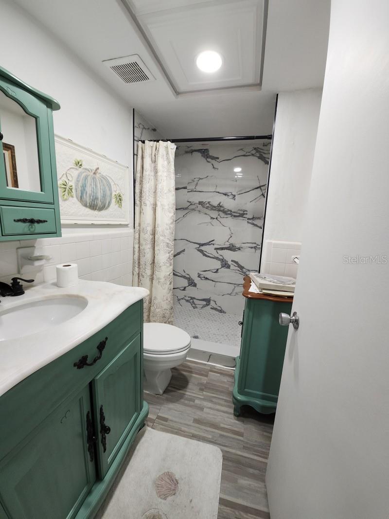 SYLVETTE CONDO - Residential