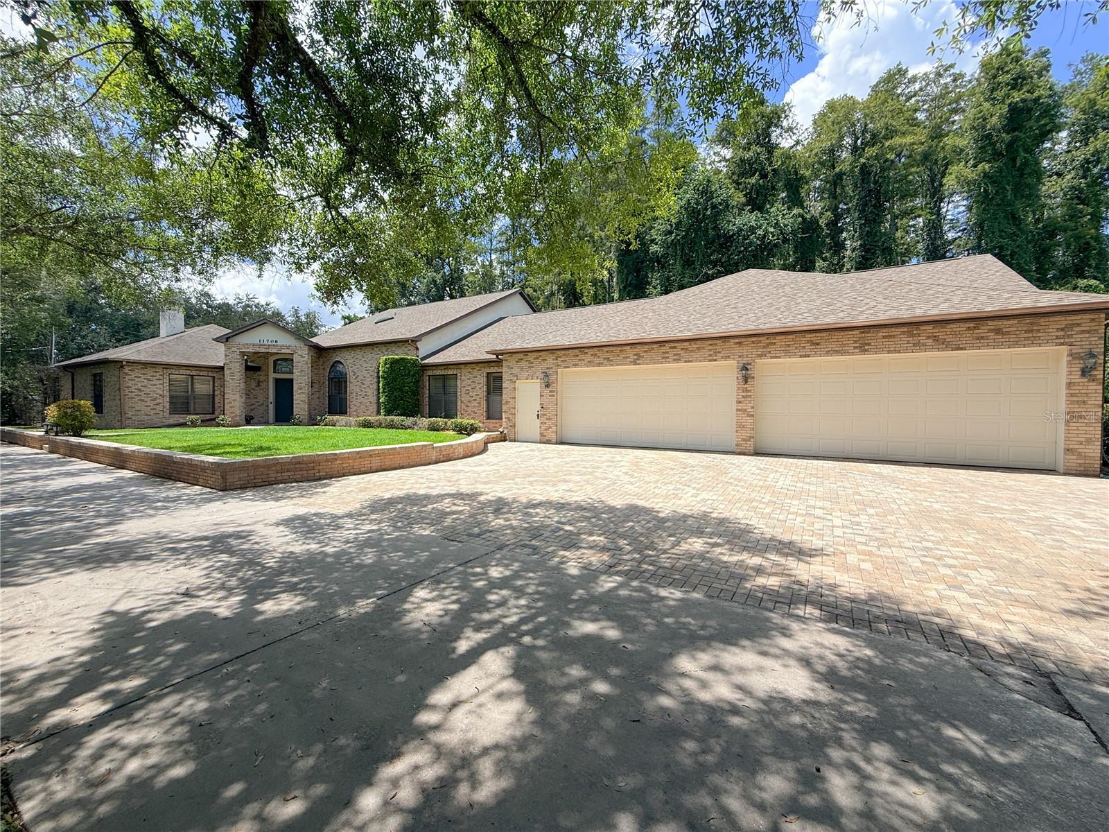 11708 ORANGE GROVE DRIVE