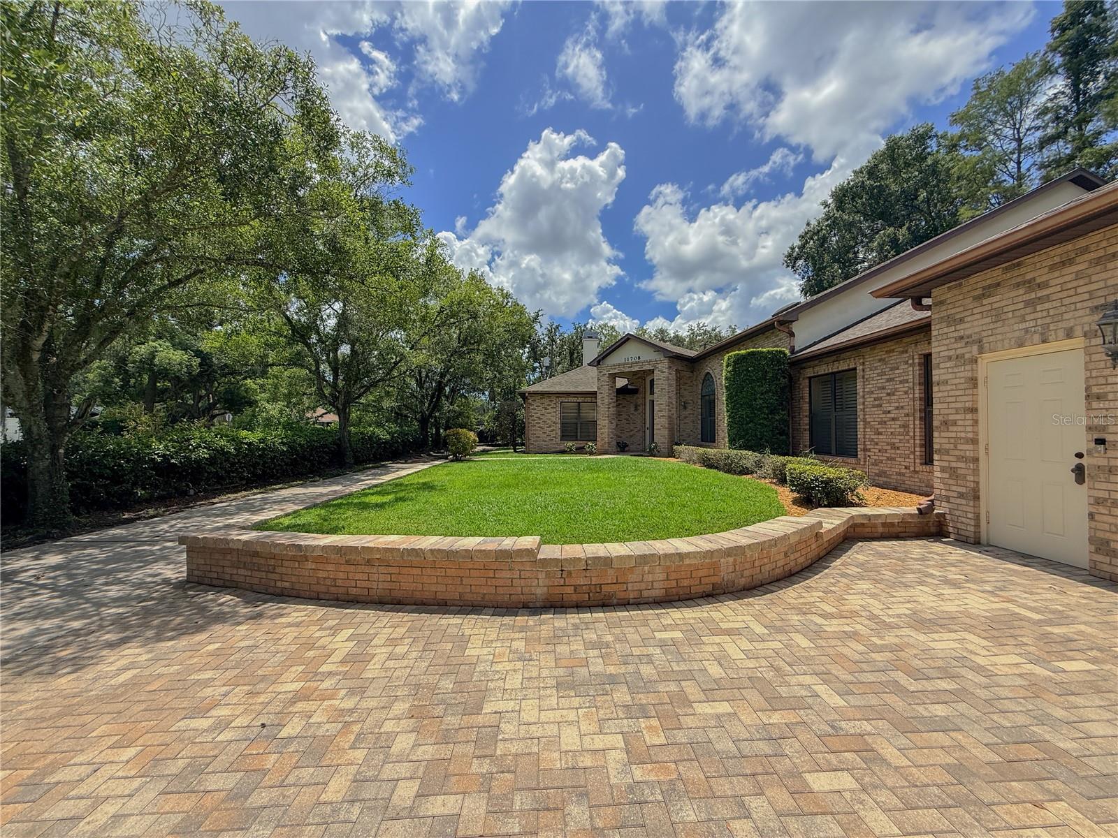 11708 ORANGE GROVE DRIVE