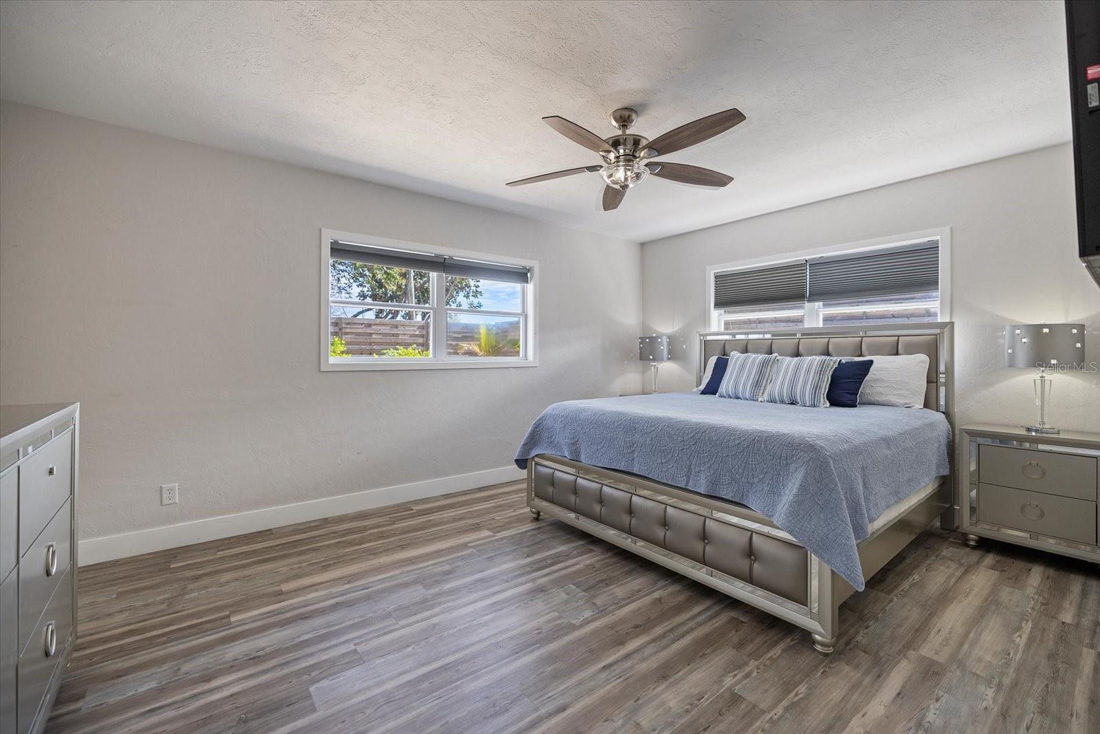 SOUTH GATE - Residential