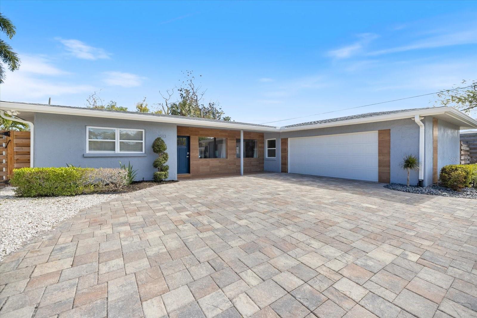 SOUTH GATE - Residential