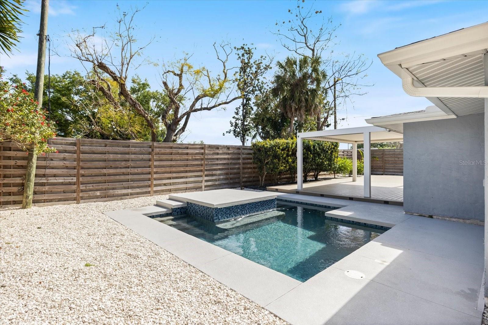 SOUTH GATE - Residential