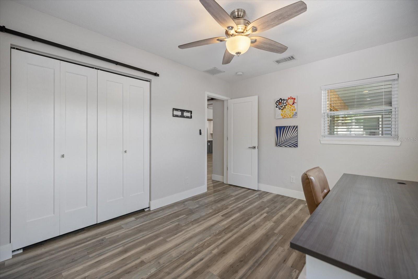 SOUTH GATE - Residential