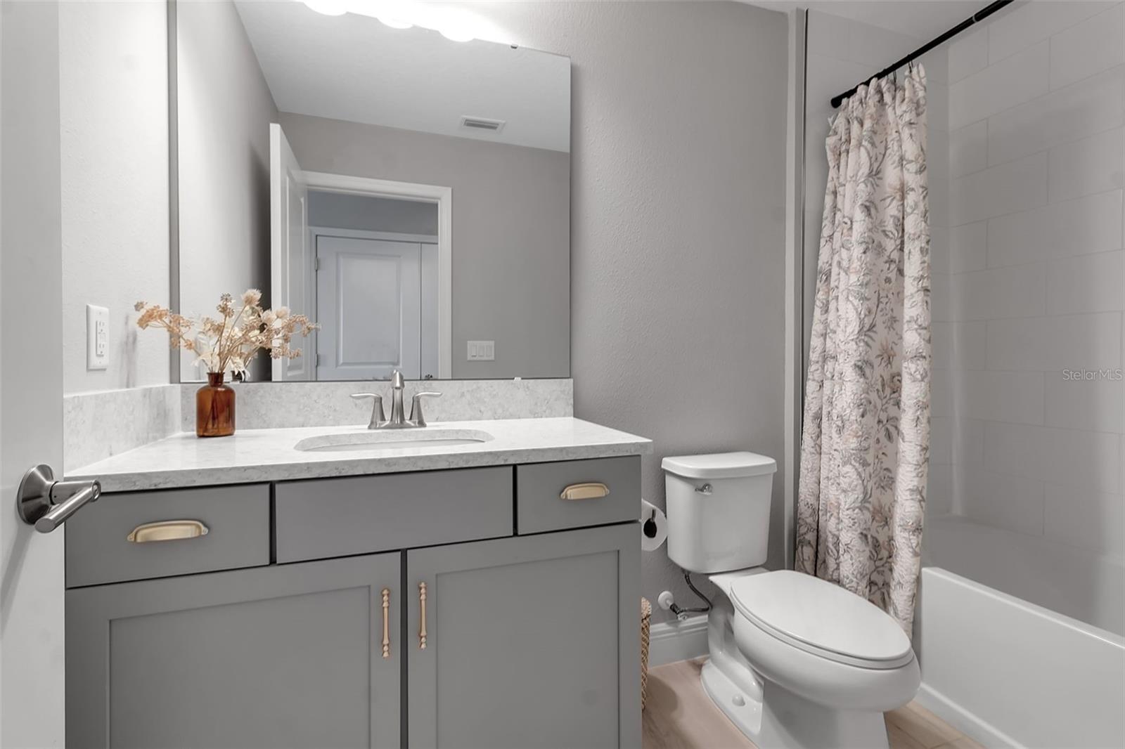 NORTH RIVER RANCH PH IC & ID WEST - Residential