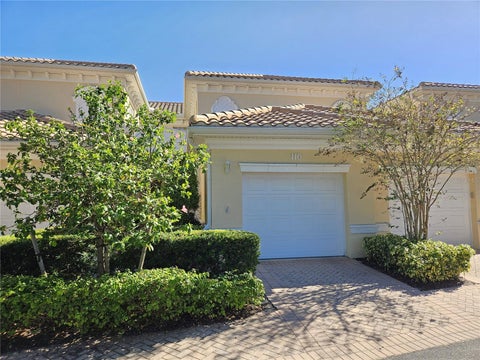 Photo of 110 Triano Circle #110, Venice, FL 34292 (MLS # N6146324)