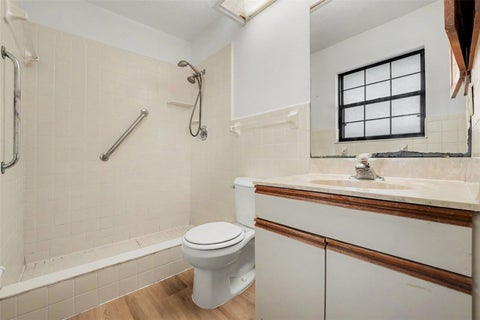 Tiny photo for 10121 Canterbury Drive, Leesburg, FL 34788 (MLS # O6453837)