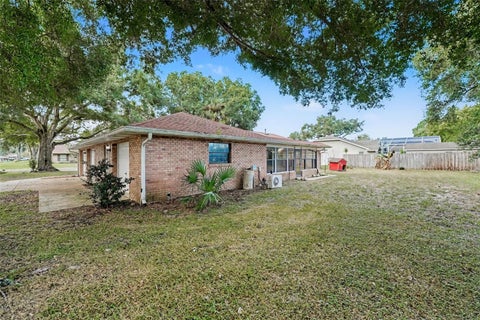 Tiny photo for 10121 Canterbury Drive, Leesburg, FL 34788 (MLS # O6453837)