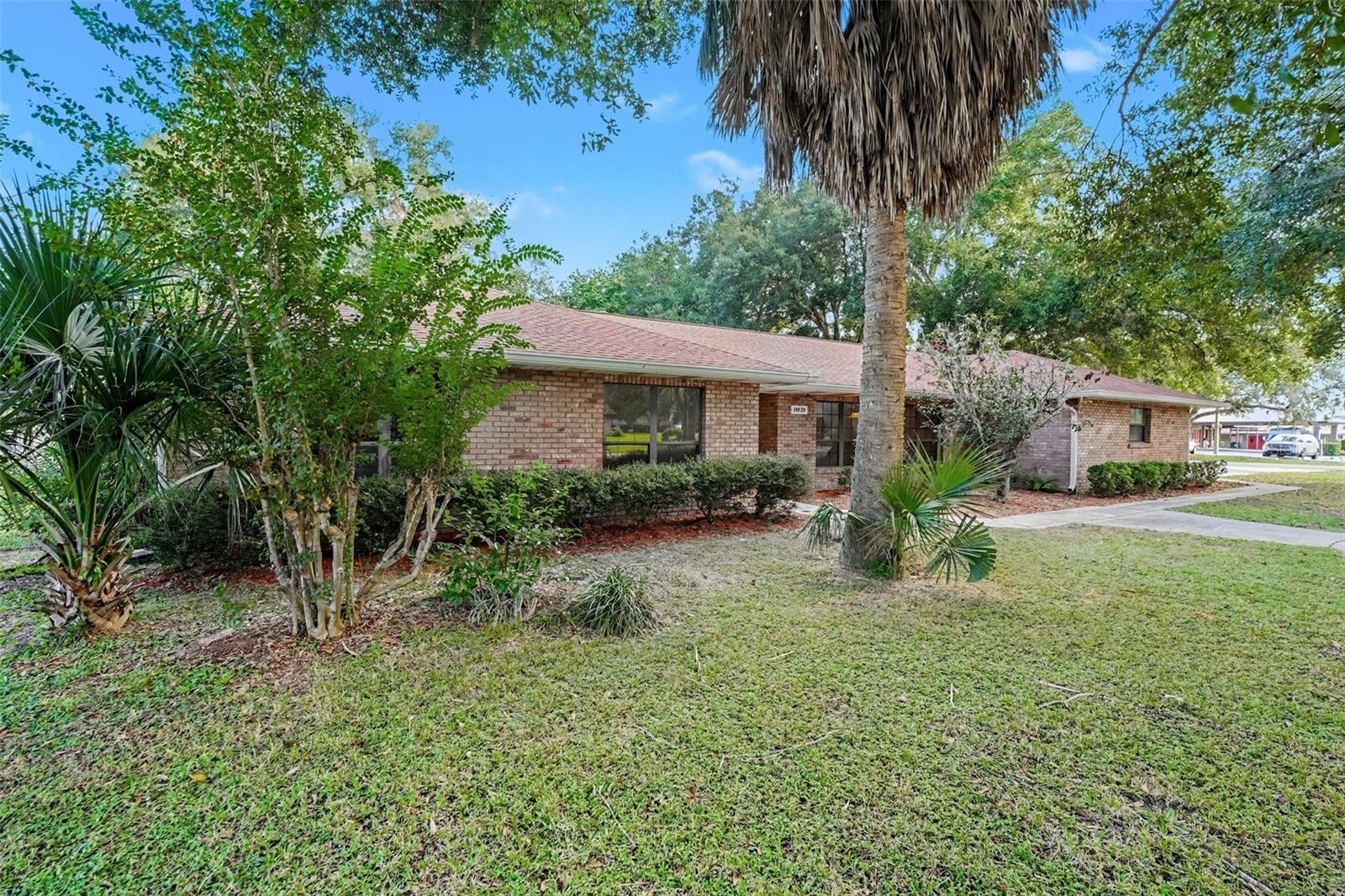 10121 CANTERBURY DRIVE