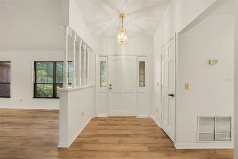 Tiny photo for 10121 Canterbury Drive, Leesburg, FL 34788 (MLS # O6453837)