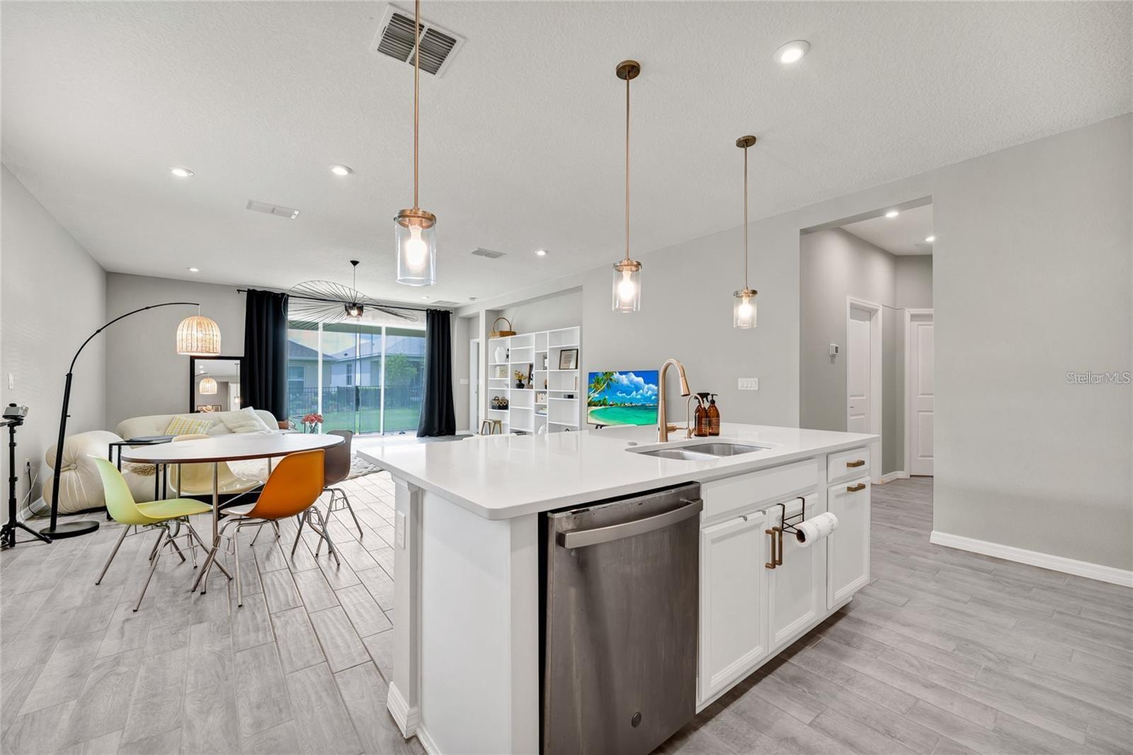 HIGHLAND RANCH THE CANYONS - Residential