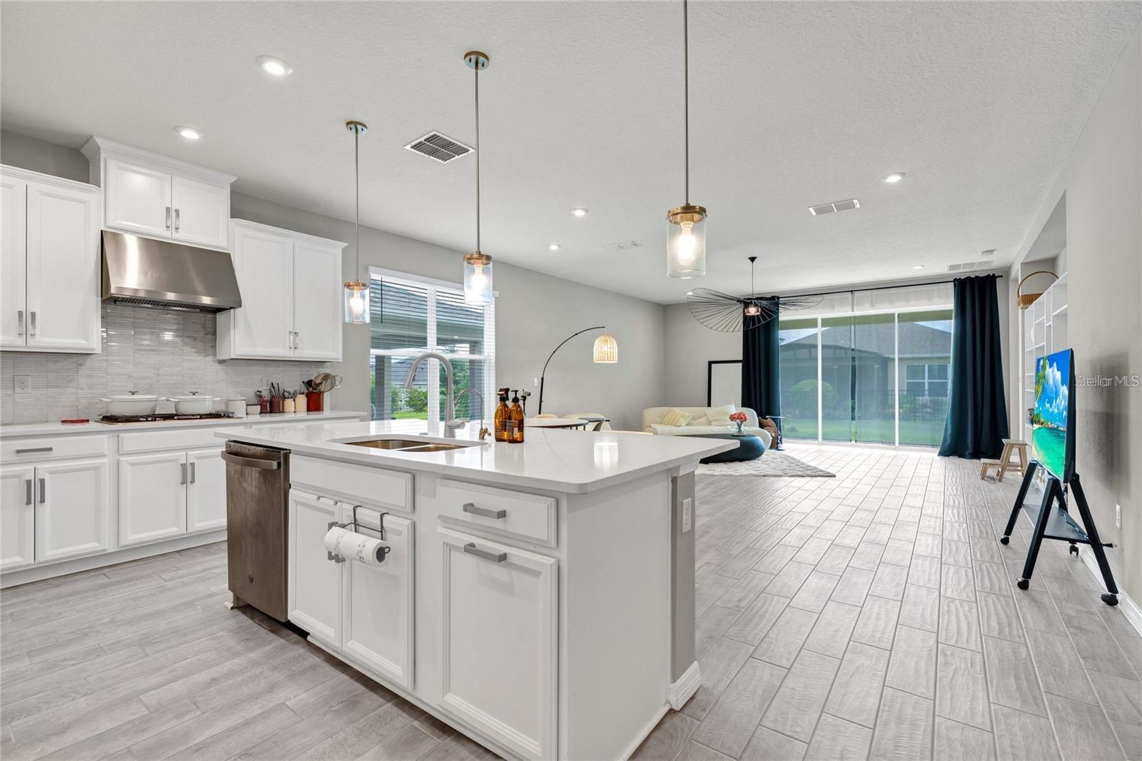 HIGHLAND RANCH THE CANYONS - Residential