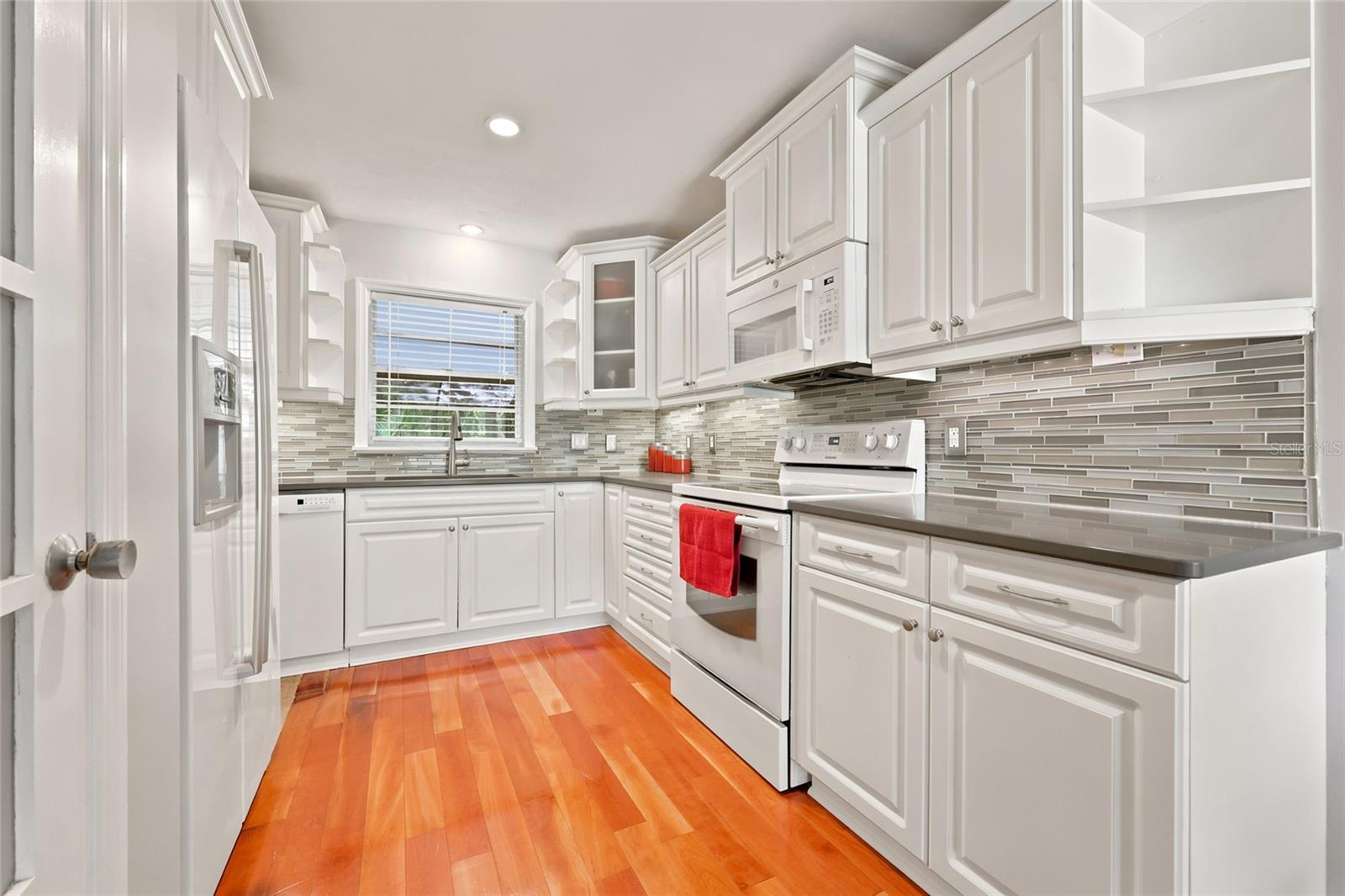 5609 NW 34TH STREET