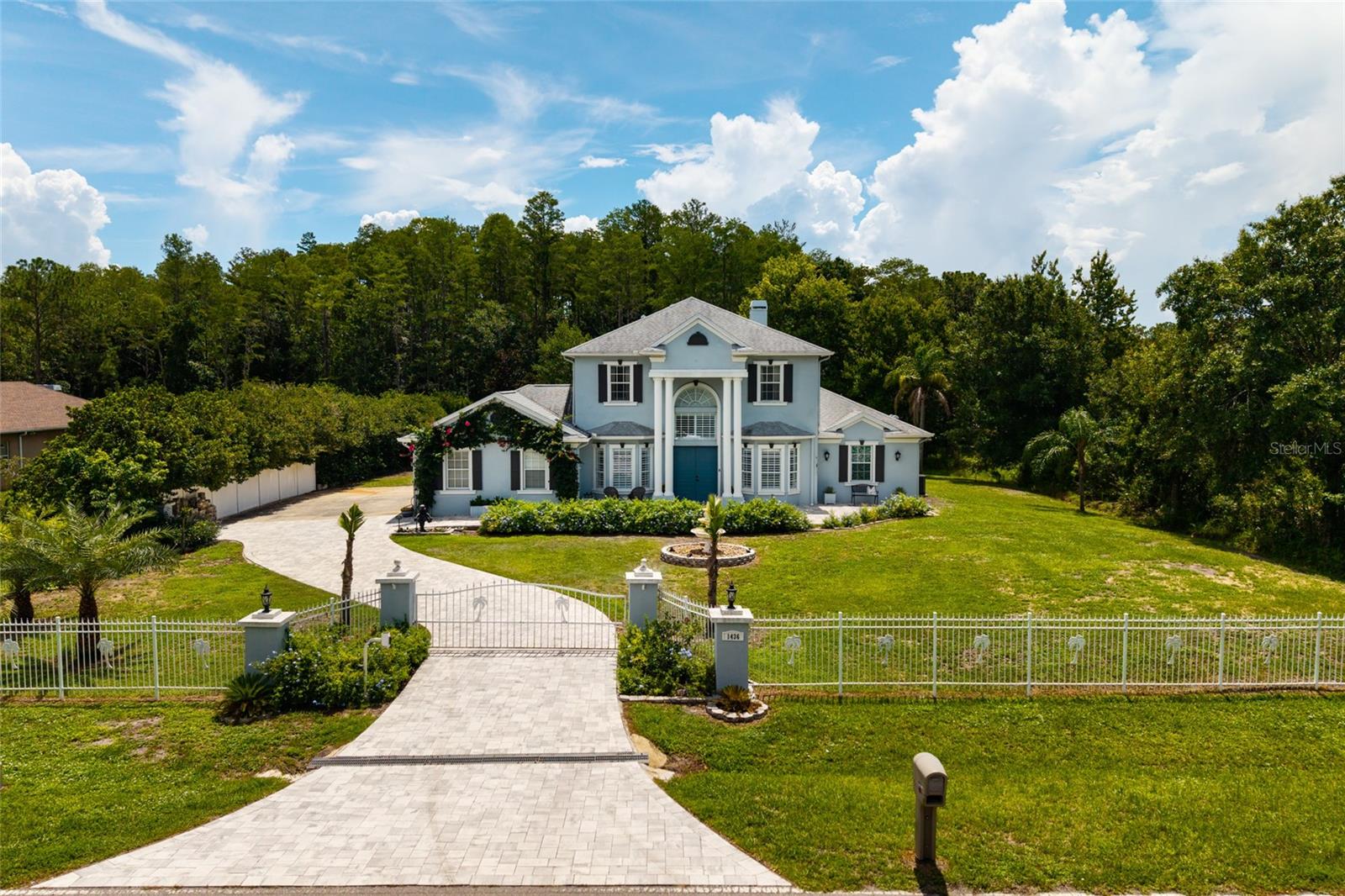 1436 ALTAMONT LANE