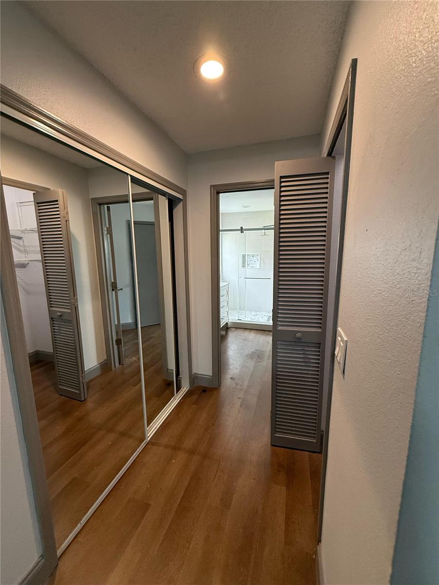 HUNTERS CREEK TR 350 PH 01 - Residential Lease