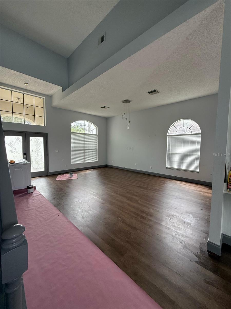 HUNTERS CREEK TR 350 PH 01 - Residential Lease